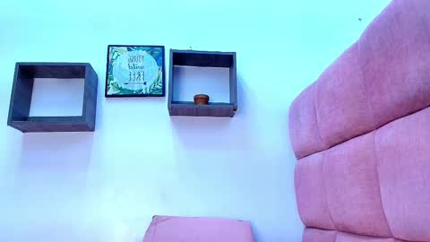 Snapshot of miia_01_ chatting on 10.06.25 Mia online show from 10.06.25