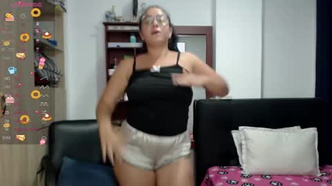  miia big1boobs online show from 02.22.25