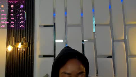 Snapshot of miia_schwarz chatting on 10.06.25 Miia Schwarz online show from 10.06.25