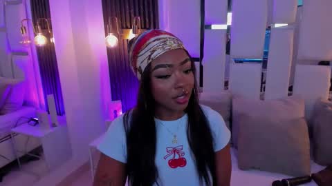 Snapshot of miia_schwarz chatting on 10.16.25 Miia Schwarz online show from 10.16.25