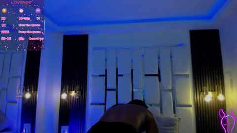 Snapshot of miia_schwarz chatting on 10.19.25 Miia Schwarz online show from 10.19.25