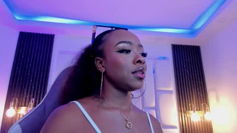 Snapshot of miia_schwarz chatting on 11.06.25 Miia Schwarz online show from 11.06.25