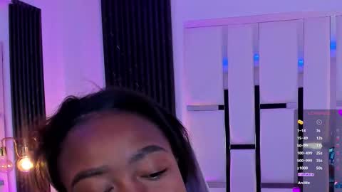 Snapshot of miia_schwarz chatting on 11.17.25 Miia Schwarz online show from 11.17.25