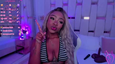 Miia Schwarz  online show from 04.08.26