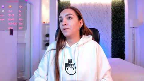 Miia 3 online show from 10.10.25