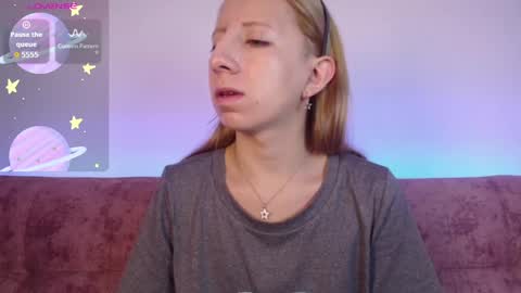 Snapshot of miiaa_doll chatting on 09.30.25 MIIA online show from 09.30.25