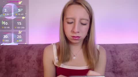 Snapshot of miiaa_doll chatting on 10.14.25 MIIA online show from 10.14.25