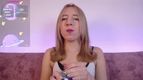 Snapshot of miiaa_doll chatting on 11.10.25 MIIA online show from 11.10.25