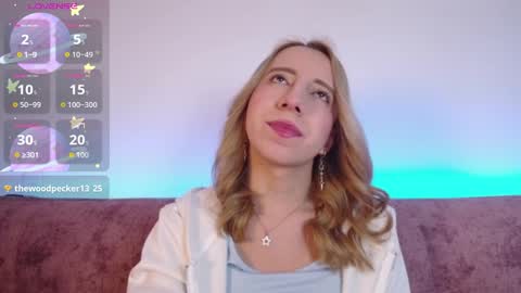 Snapshot of miiaa_doll chatting on 11.12.25 MIIA online show from 11.12.25