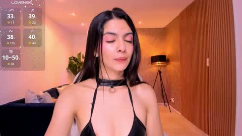 Snapshot of miiaa_evans chatting on 10.02.25 Mia online show from 10.02.25