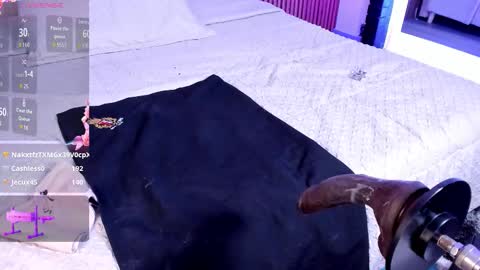 Mia Monroe online show from 12.05.25