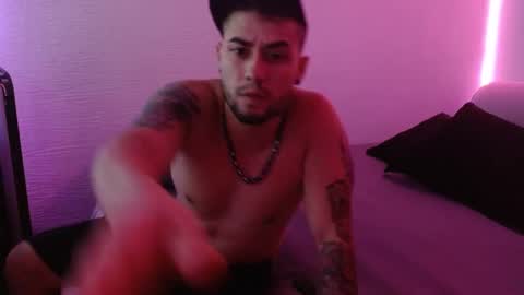 Snapshot of miialiiam0 chatting on 01.03.25 Mia and Liam online show from 01.03.25