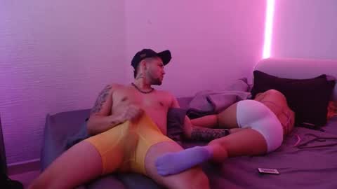 Snapshot of miialiiam0 chatting on 01.04.25 Mia and Liam online show from 01.04.25