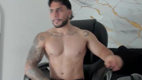 Snapshot of miike_stone1 chatting on 11.13.25 Daniel online show from 11.13.25