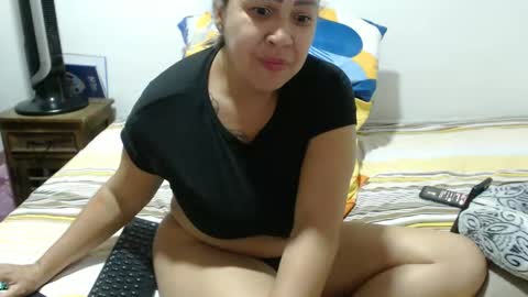 Snapshot of miilu74 chatting on 11.04.25 Miilu74 online show from 11.04.25