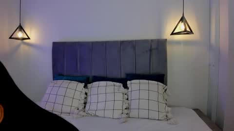 miiss_greyy online show from 02.15.25