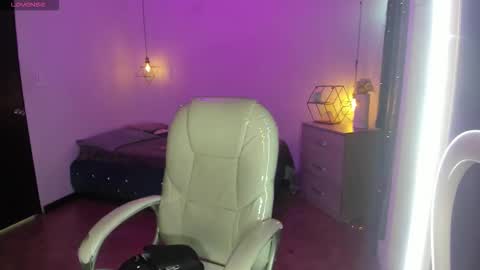 miiss_greyy online show from 09.13.25