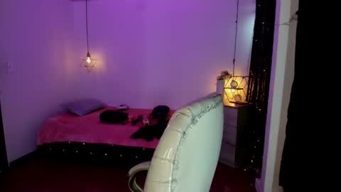 miiss_greyy online show from 10.10.25