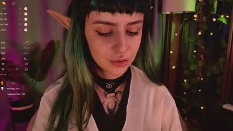 Snapshot of mika_moon_ chatting on 02.09.25 mika_moon_ online show from 02.09.25