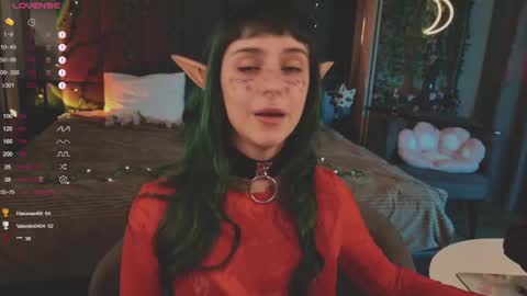 Snapshot of mika_moon_ chatting on 02.26.25 mika_moon_ online show from 02.26.25