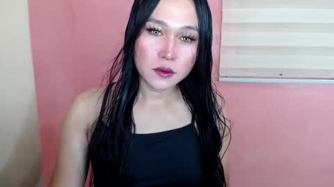 Snapshot of mika_oka chatting on 02.06.25 Hi im Avah online show from 02.06.25