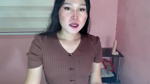 Snapshot of mika_oka chatting on 02.07.25 Hi im Avah online show from 02.07.25