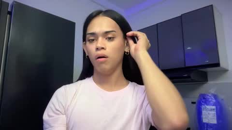 Snapshot of mika_pedersen chatting on 10.18.25 mika_pedersen online show from 10.18.25