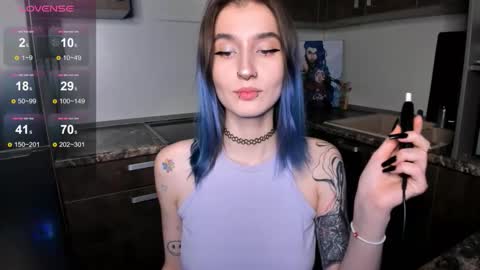 Mika online show from 11.27.25