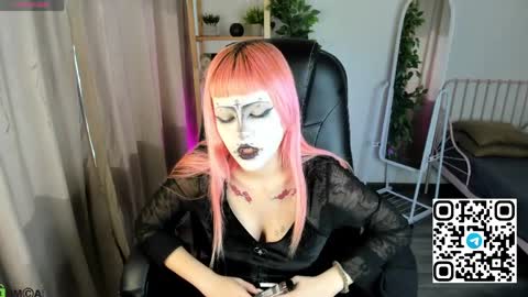 Mika online show from 04.11.26