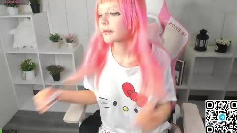 Mika online show from 04.16.26