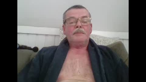 Snapshot of mikael42 chatting on 02.18.26 mikael42 online show from 02.18.26