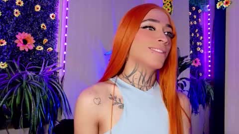 Snapshot of mikaelarangel chatting on 11.05.25 mikaelarangel online show from 11.05.25