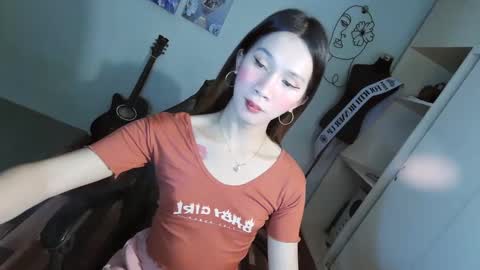 Snapshot of mikaellasander chatting on 03.01.25 ELLA online show from 03.01.25
