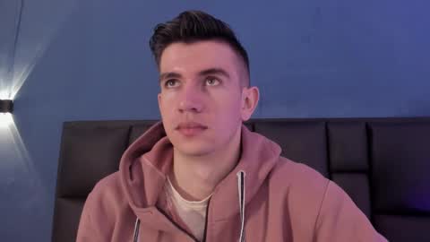 mikael online show from 11.18.25