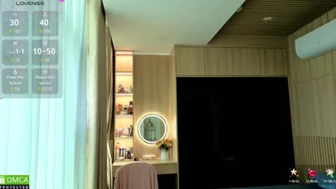 Snapshot of mikakimura chatting on 11.01.25 Miko now i live in Vietnam online show from 11.01.25