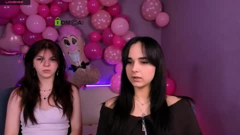 Snapshot of mikameovv chatting on 02.10.26 Mika online show from 02.10.26