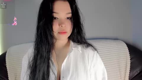 Snapshot of mikasssu chatting on 10.27.25 mikasssu online show from 10.27.25