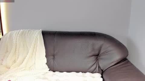 mikasssu online show from 12.20.25