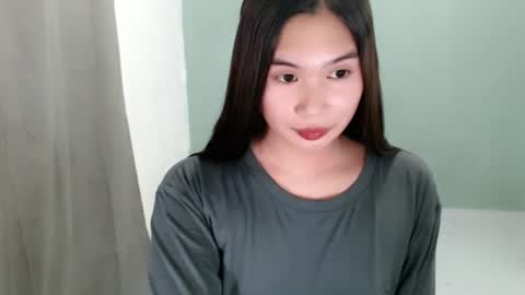 Snapshot of mikayla_slut chatting on 10.03.25 Kyla online show from 10.03.25