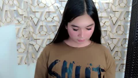 Snapshot of mikayla_slut chatting on 10.12.25 Kyla online show from 10.12.25