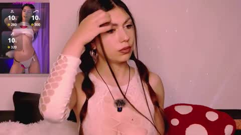 Snapshot of mikaylaraven chatting on 10.13.25 mikaylaraven online show from 10.13.25