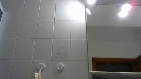 Snapshot of mike26051 chatting on 01.23.25 mike26051 online show from 01.23.25