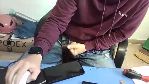 Snapshot of mike32gr1 chatting on 10.20.25 BIGnTHICK online show from 10.20.25