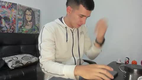 mike3xxx online show from 11.23.25