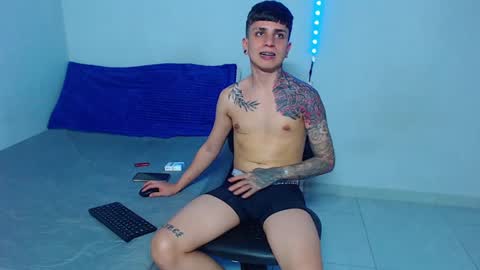 Mike IMDEPENDIENT MODEL online show from 01.30.25