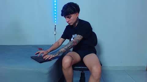 Mike IMDEPENDIENT MODEL online show from 10.25.25