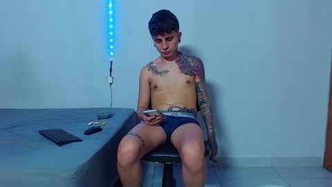 Mike IMDEPENDIENT MODEL online show from 11.10.25