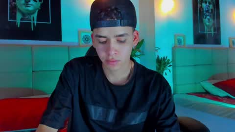 Mike 0233 online show from 12.03.24