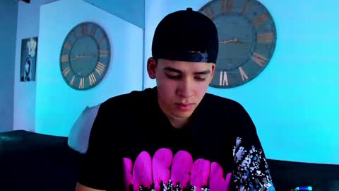 Mike 0233 online show from 12.12.24