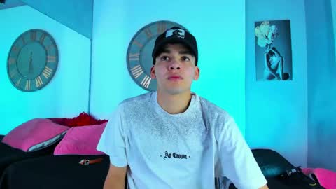 Mike 0233 online show from 01.21.25